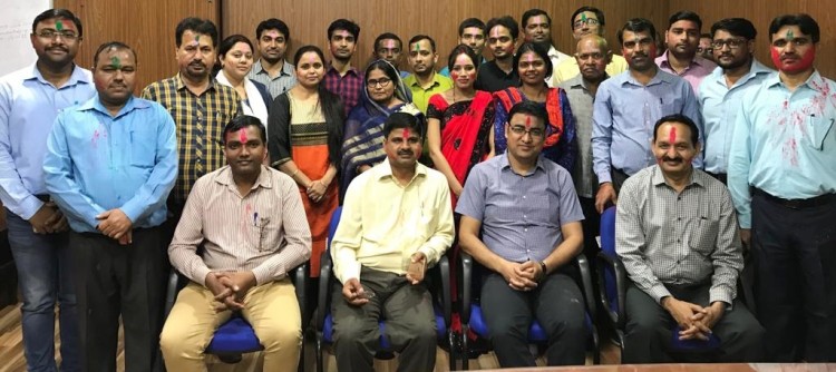 holi meet celebrations celebrated at lucknow gpo