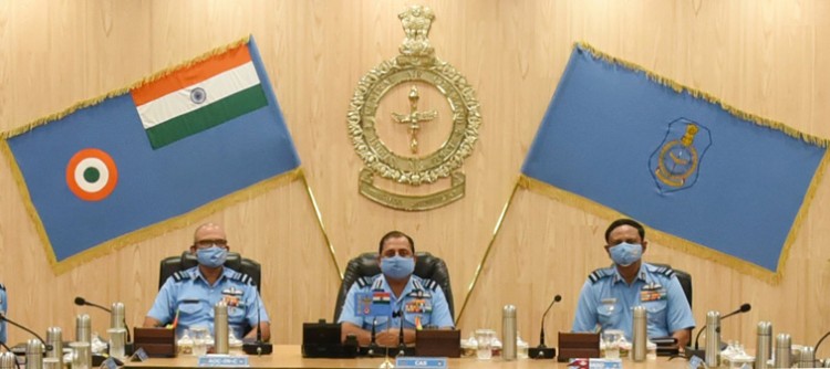 air chief rks bhadauria visited hq central air command