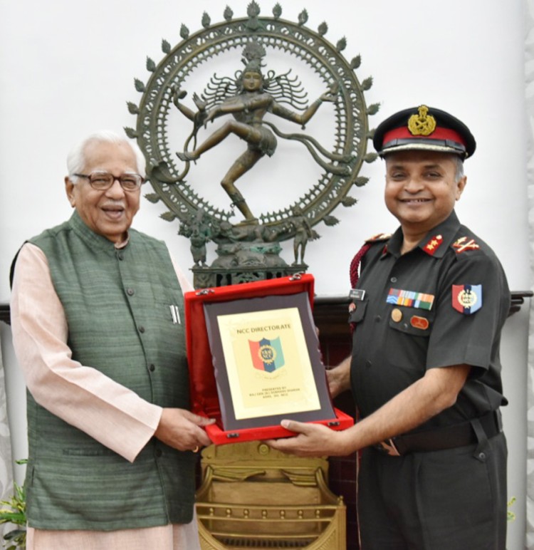 additional director general of the ncc met the governor ram naik