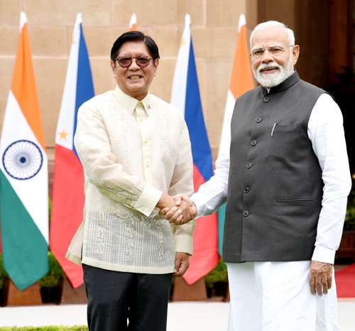 president of the philippines and pm narendra modi