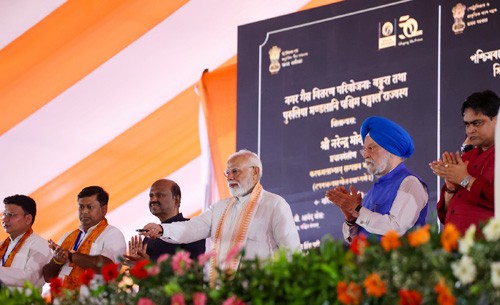 pm's gifts to west bengal's steel city durgapur