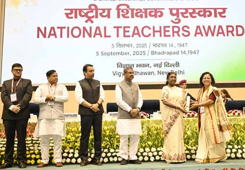 teachers' day award given by the president