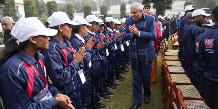 meeting with tribal students of chhattisgarh and madhya pradesh