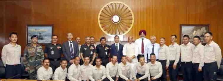 tricolor mountain rescue team met defense minister