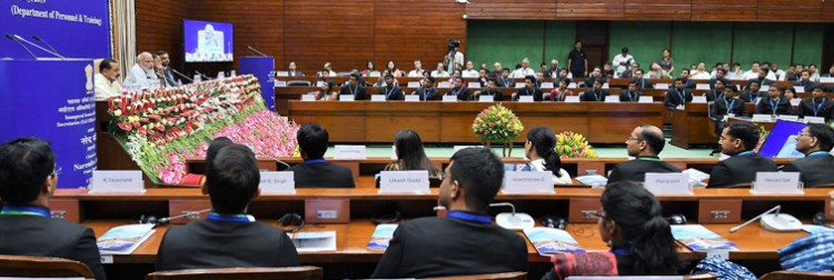 ias officers share experience with pm narendra modi