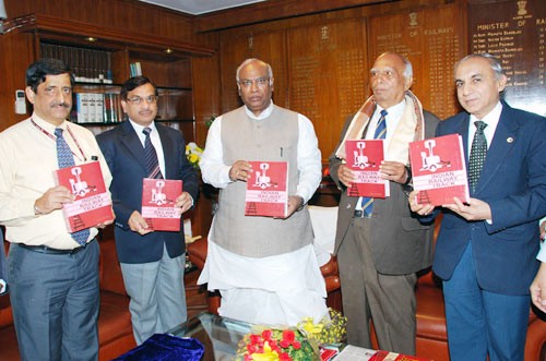mallikarjun kharge releasing a ruby jubilee book