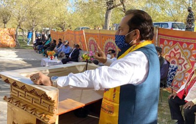 mukhtar abbas naqvi visit to leh