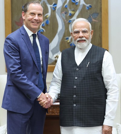 kyndrill ceo martin schroeter meets narendra modi