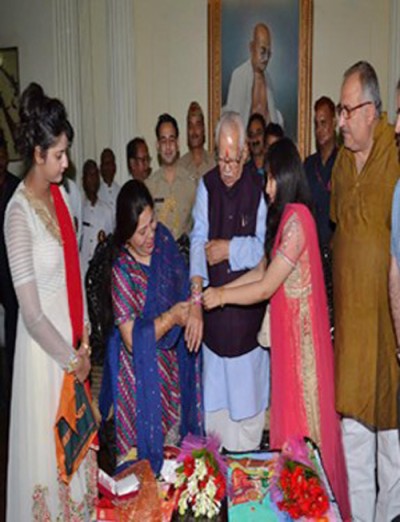 rajbhavan, rakhi heavily happy children, the governor