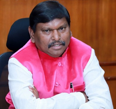 minister for tribal affairs arjun munda