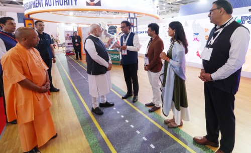 prime minister in uttar pradesh international trade show