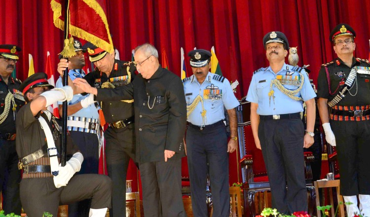 pranab mukherjee presenting the presidential colours