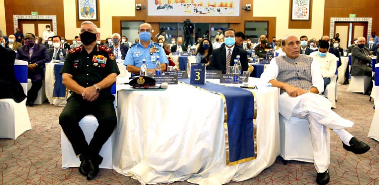 rajnath singh, round table meeting for defense exhibition-2022 in delhi