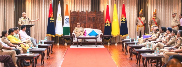 ips ashish gupta took voluntary retirement