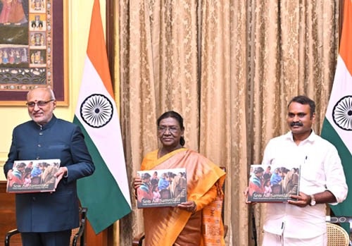 commemorative books on the president's four-year term