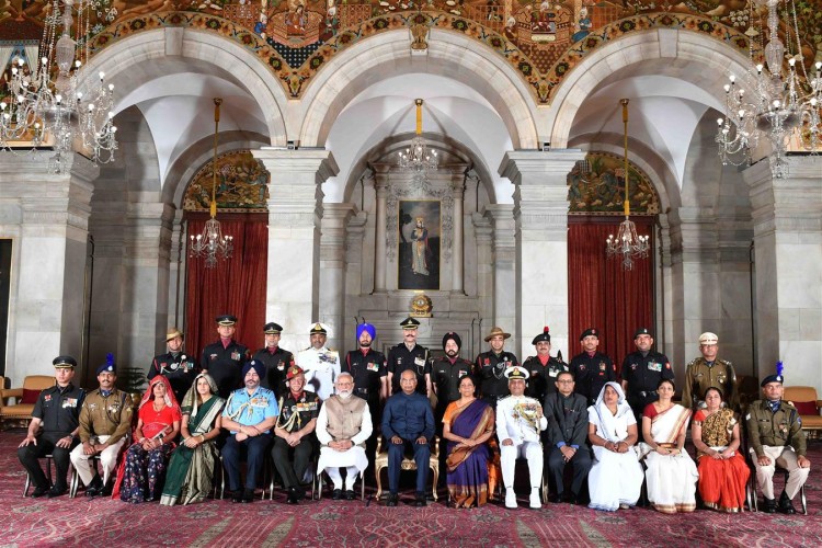 president honors the armed forces
