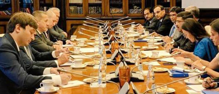 petroleum minister visits russia with business delegation