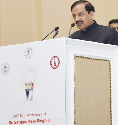dr. mahesh sharma addressing at the international seminar