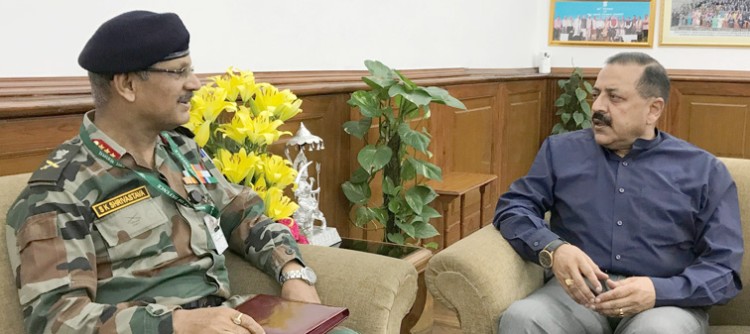 lt. gen. s.k. shrivastava calling on the minister of state dr. jitendra singh