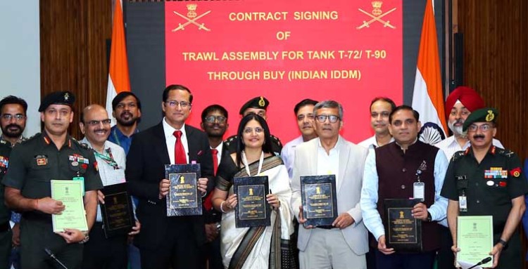 ministry of defence signs agreement with beml and india private limited