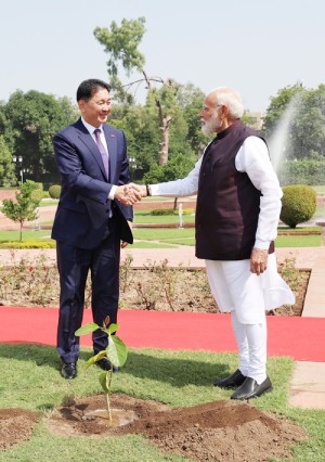 mongolian president and pm narendra modi