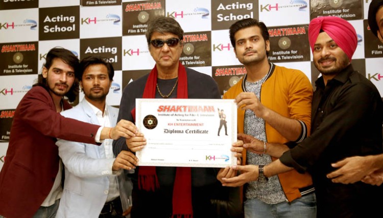 mukesh khanna opened acting school in mumbai