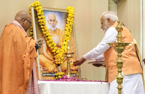modi has deep faith in saint sri narayan guru