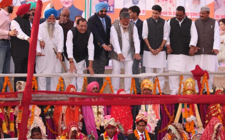 cm harish rawat in bazpur in all religion marriage ceremony