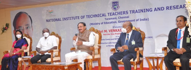 vice president interacting with the faculty members and students of nitttr chennai