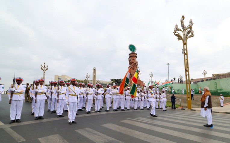 अदवा विजय स्मारक पर श्रद्धांजलि!
