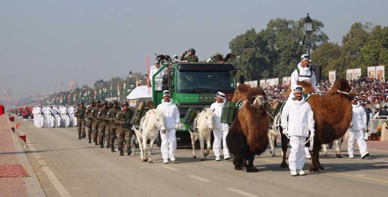 हमारी सेनाएं हमारा गौरव हैं-मोदी