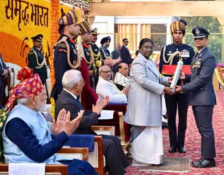 शुभांशु शुक्ला अशोक चक्र से सम्मानित