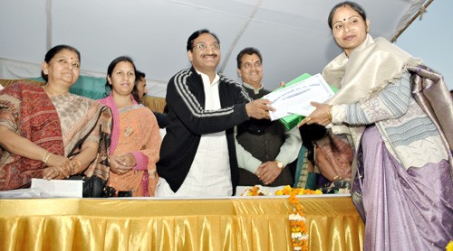 महिला सम्मान-women honor