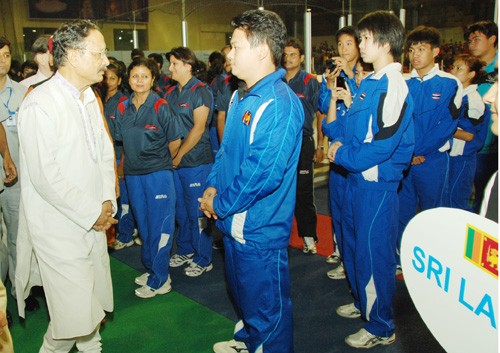 खंडूडी और टेनिस खिलाड़ी-khanduri and tennis players
