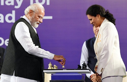 prime minister narendra modi played chaturanga trick