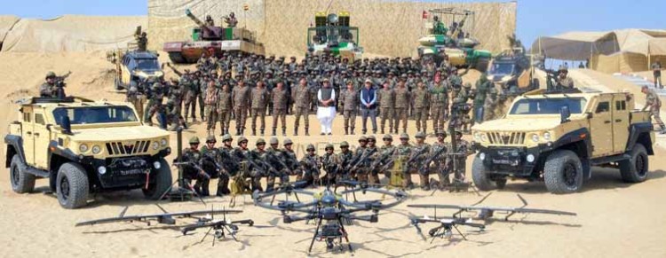 defence minister visits historic battle fields of the country defence minister visits historic battle fields of the country