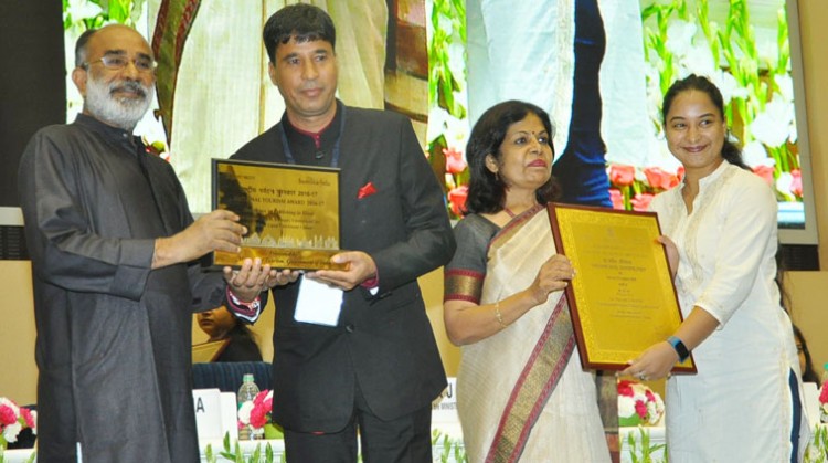 dr. sarvesh uniyal, national tourism award