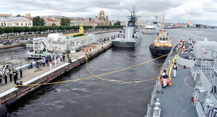 welcome to ins tarakash on russian navy day