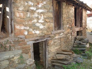 खंडहर मकान-ruins home