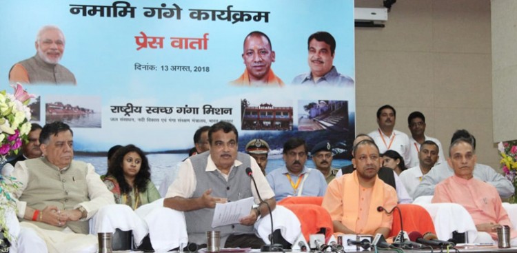 nitin gadkari addressing a press conference at kanpur development authority