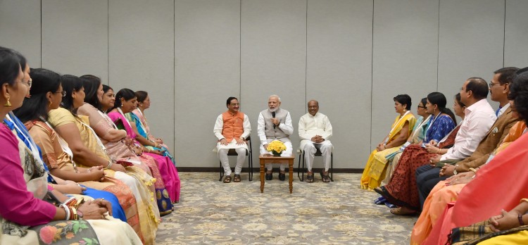 prime minister interacts with the winners of the national teacher award 2018
