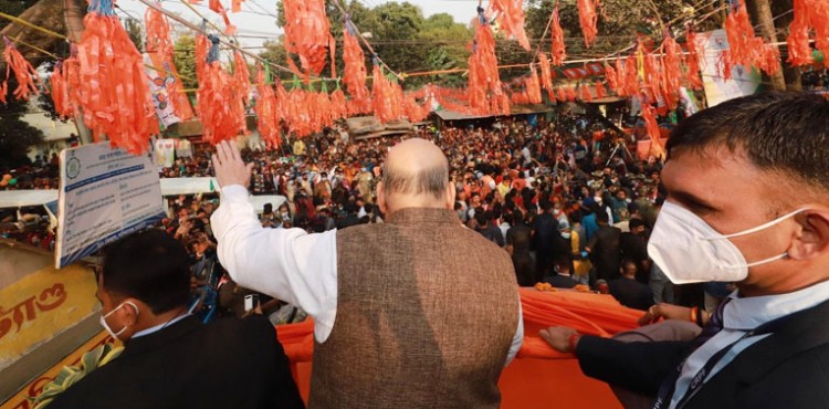 amit shah addressing a public meeting in midnapore