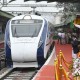 वंदे भारत व काशी दर्शन ट्रेन बेंगलुरु से रवाना