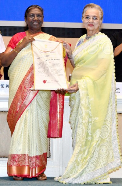 president honored asha parekh with dadasaheb phalke award