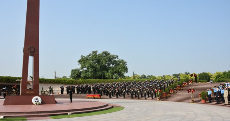 tributes paid to martyrs at national war memorial new delhi