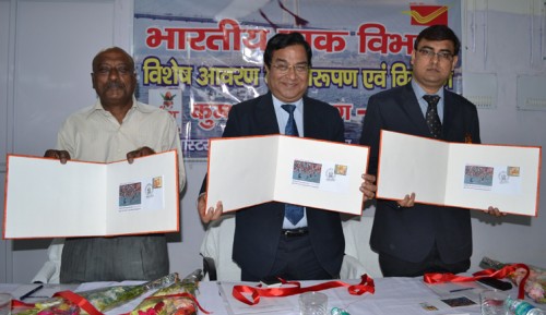 releasing special cover mahashivratri kk yadav and prof ak bakshi