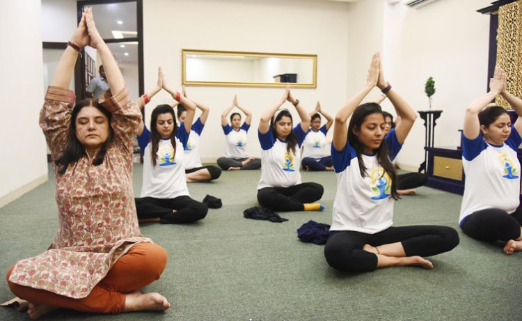 maneka sanjay gandhi participating in a programme yoga for pregnant women