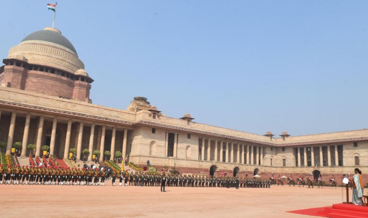draupadi murmu praised the army guard battalion