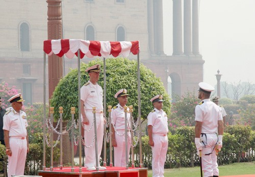 usa naval chief admiral john michael richardson visits india