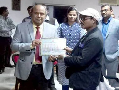 shyam sundar besra is honored with sahitya akademi award